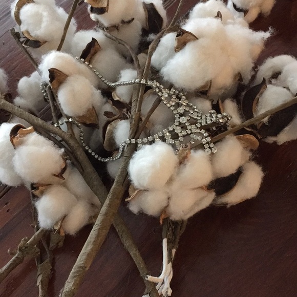 Shimmering rhinestone necklace - Picture 3 of 4